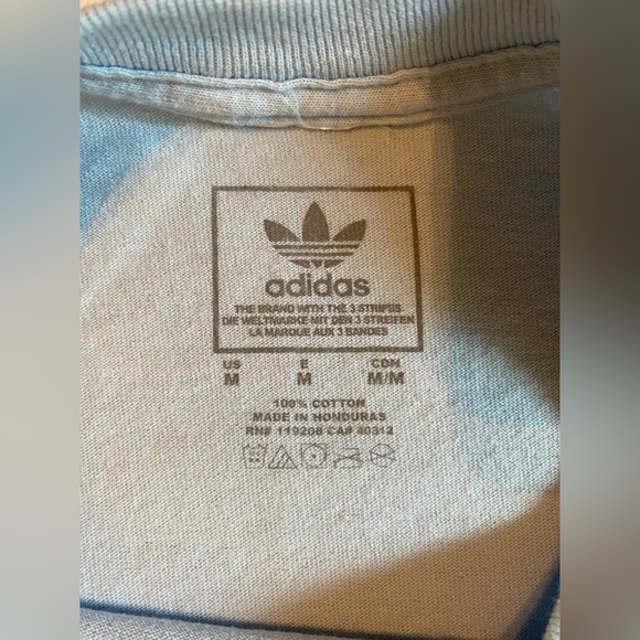 Women’s Adidas long sleeve baby blue trefoil top Size medium new w/o tags - Picture 7 of 8